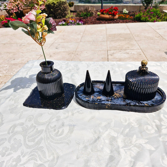 ארגונית נוי שחורה