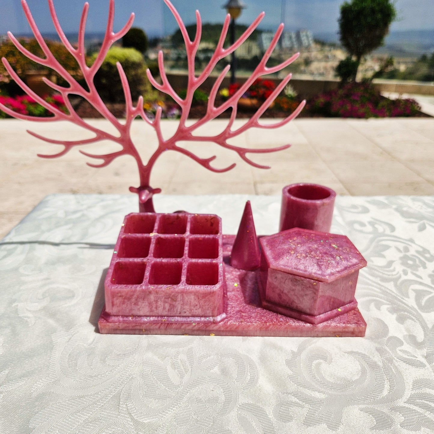 ארגונית איפור ותכשיטים