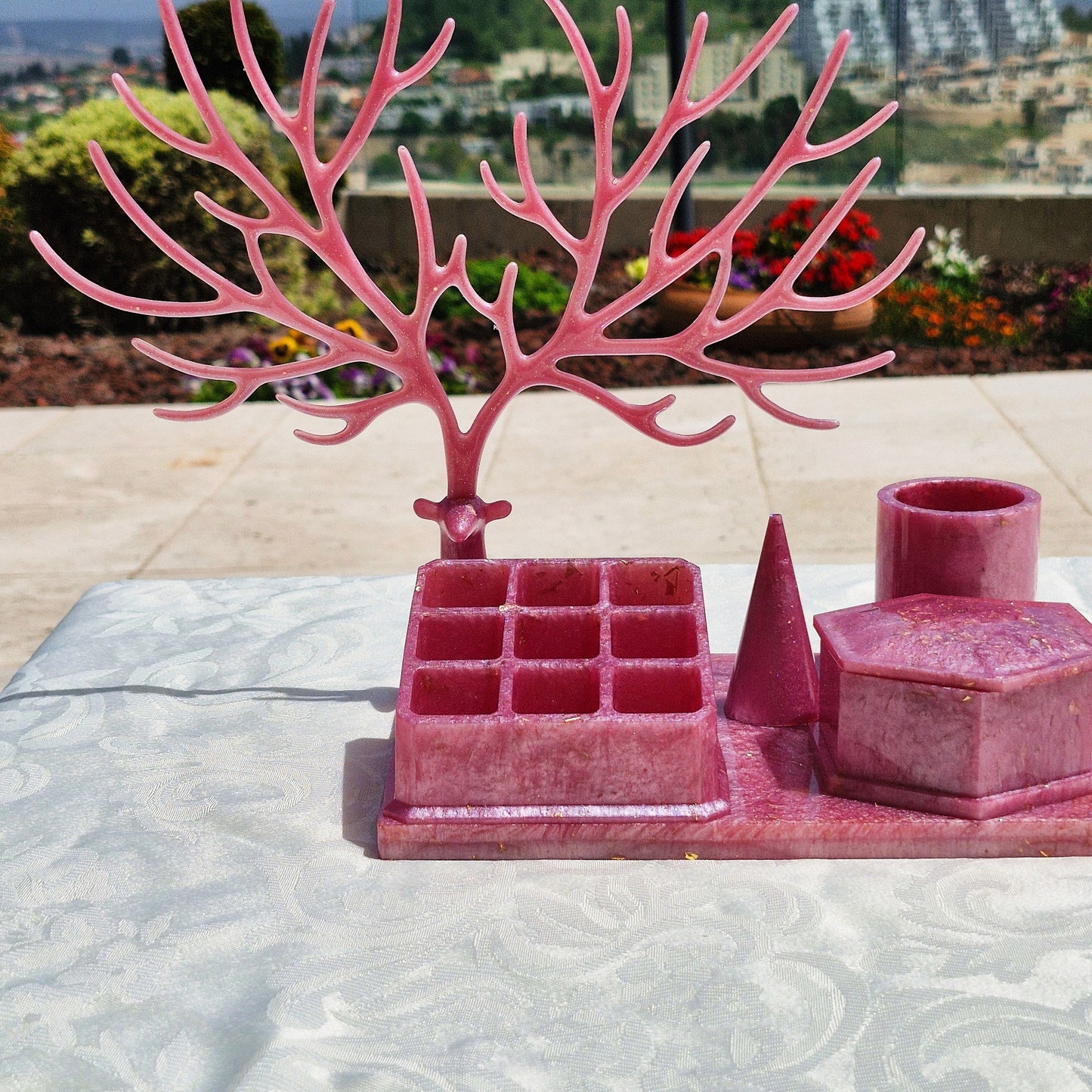 ארגונית איפור ותכשיטים