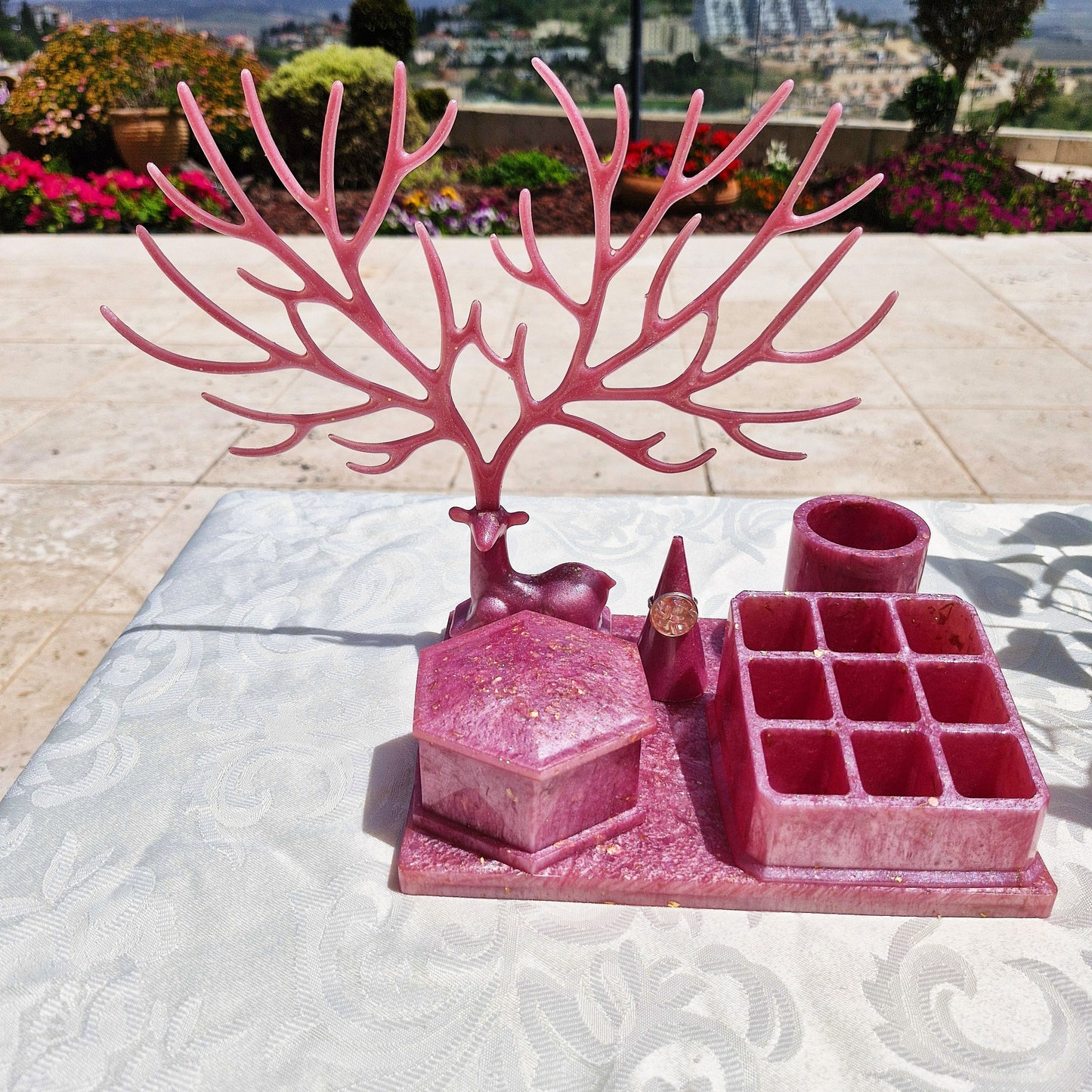 ארגונית איפור ותכשיטים