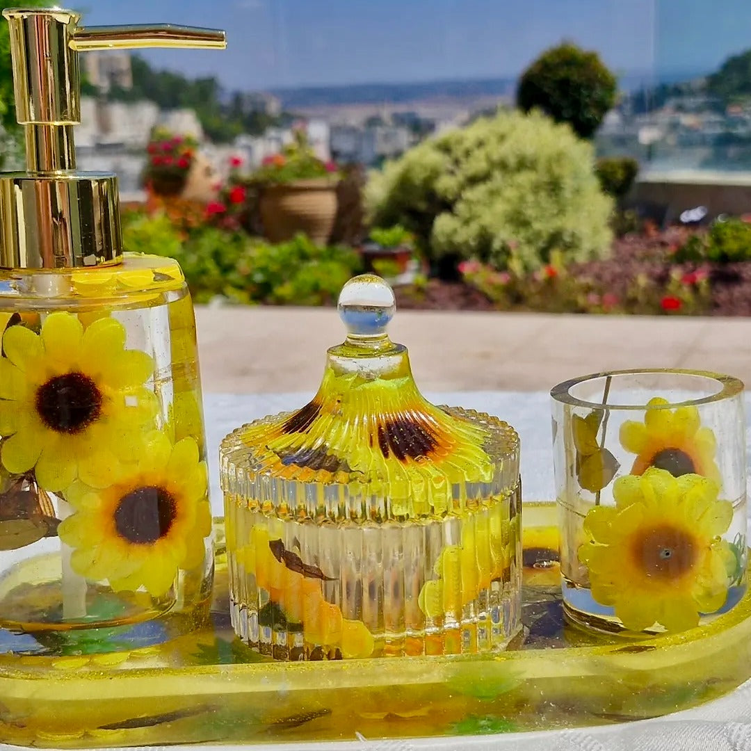 אביב באמבט בעיצוב פרחים צהובים