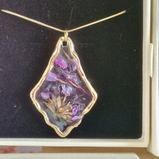 שרשרת מוזהבת 3