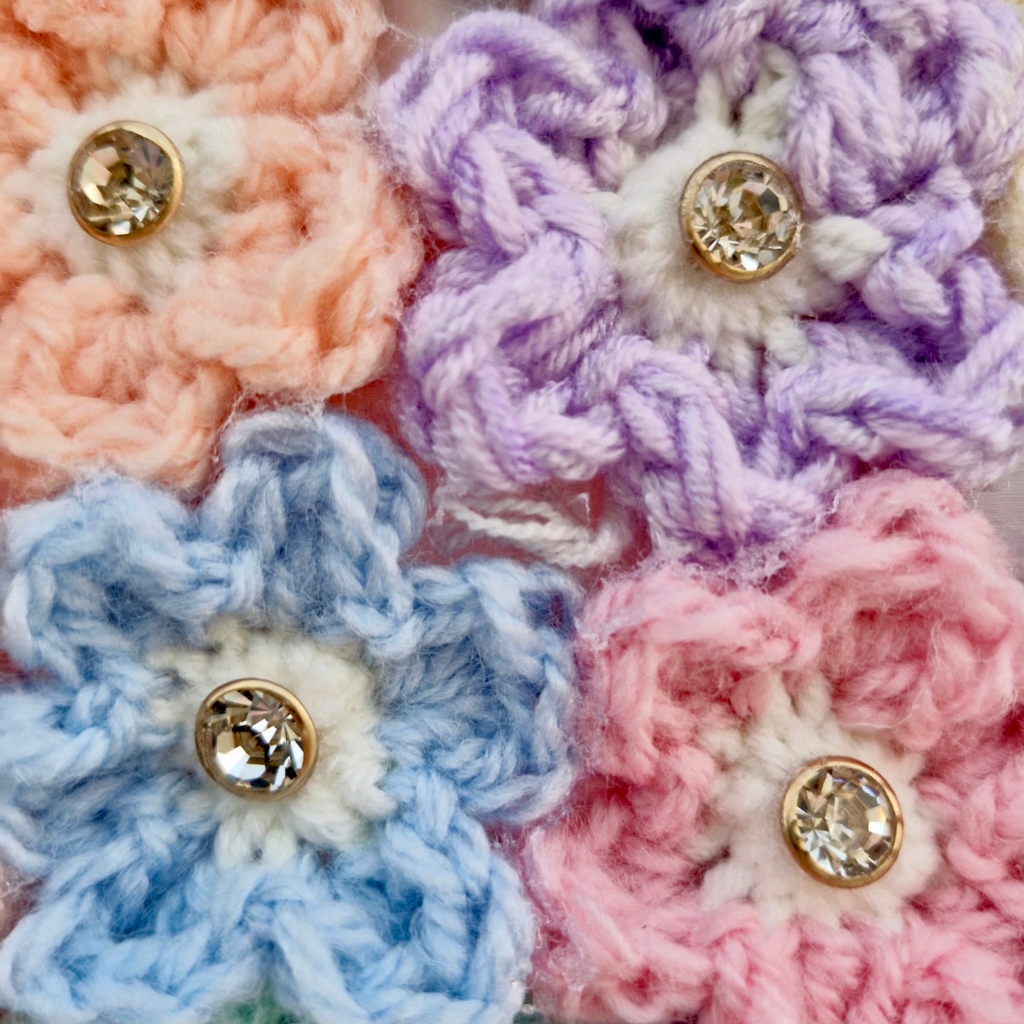 תיק אביבי מנצנץ