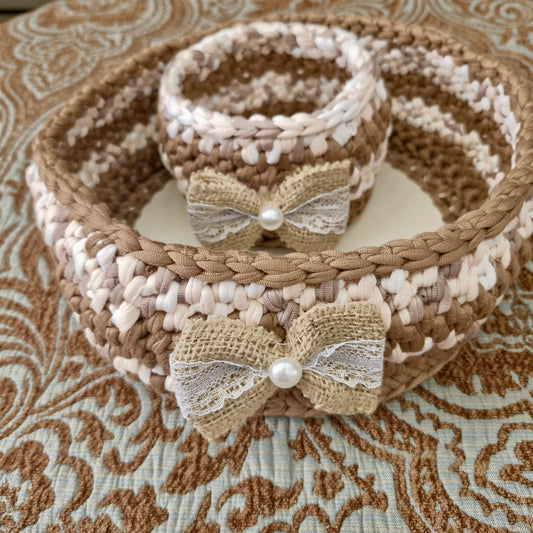 זוג סלסלות חומות