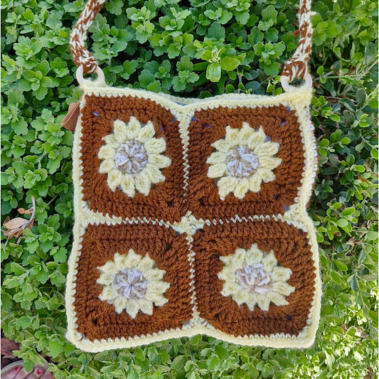 תיק ״ריבועי אביב״ חום צהוב