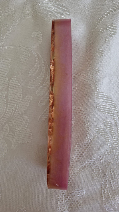 בית מזוזה בגוונים של ורוד וזהב