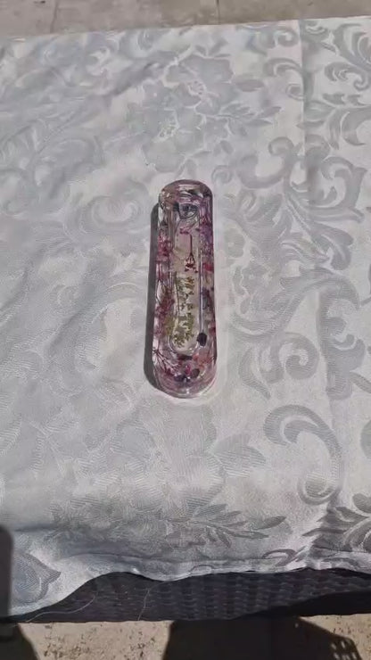 בית מזוזה בגוונים של סגול