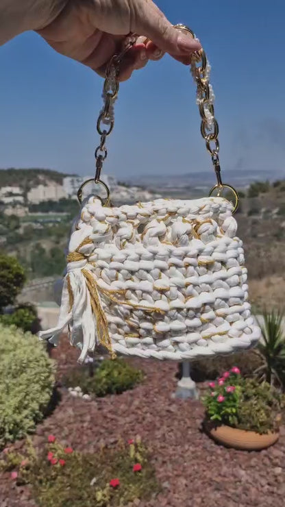 תיק ערב לבן מוזהב